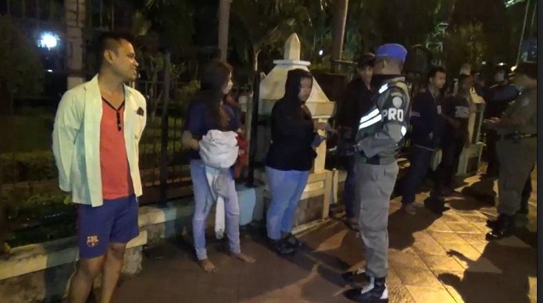 Patroli Jam Malam Cegah Penyebaran Corona di Ponorogo, 4 Pasang Remaja Kena Razia