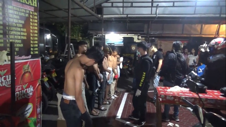 Pesta Seks di Makassar Diduga Diinisiasi Pasangan Suami Istri