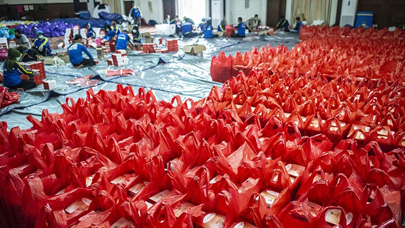 Intip Dapur Umum Kemensos, Siapkan 9.000 Paket Nasi per Hari untuk Warga Jakarta - Bagian 3