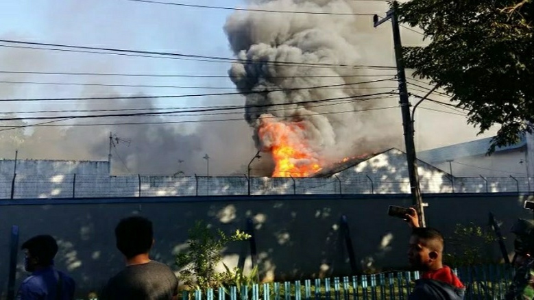 Lapas Manado Rusuh, Kapolda Sulut: Yang Tak Berkepentingan Segera Tinggalkan Lokasi!
