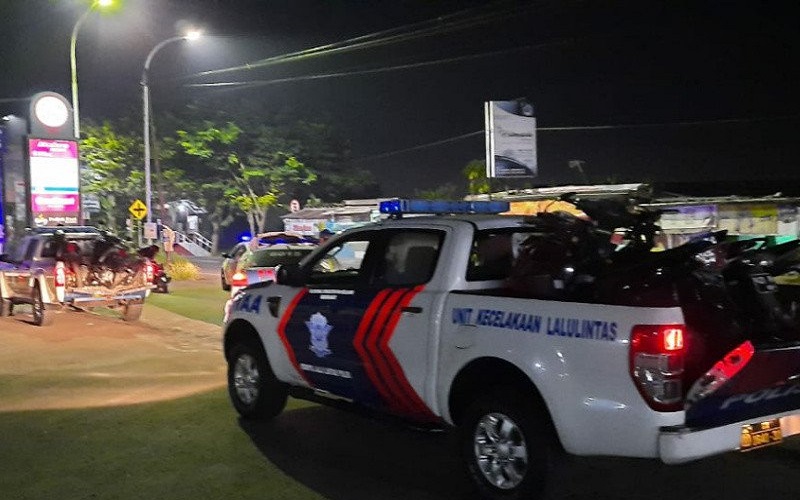 title Bubarkan Balap Liar, Polresta Banyumas Sita 12 Motor Bubarkan Balap Liar, Polresta Banyumas Sita 12 Motor