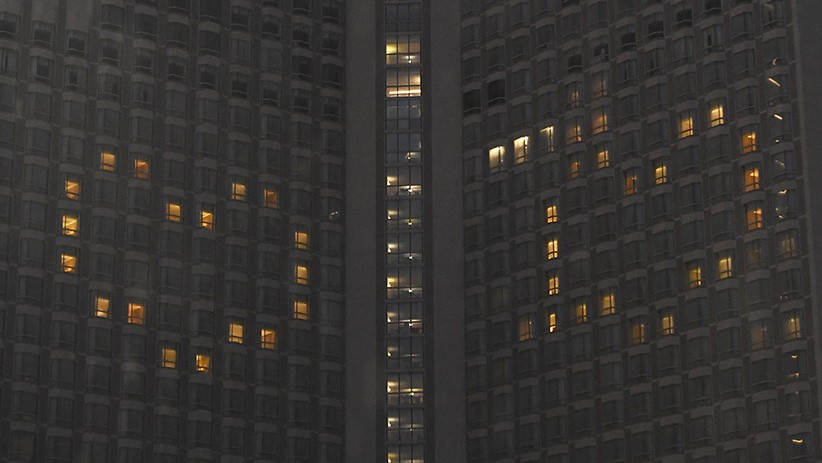 Ungkapan Cinta terhadap Tenaga Medis, Jendela Hotel Grand Hyatt Berbentuk Hati - Bagian 4