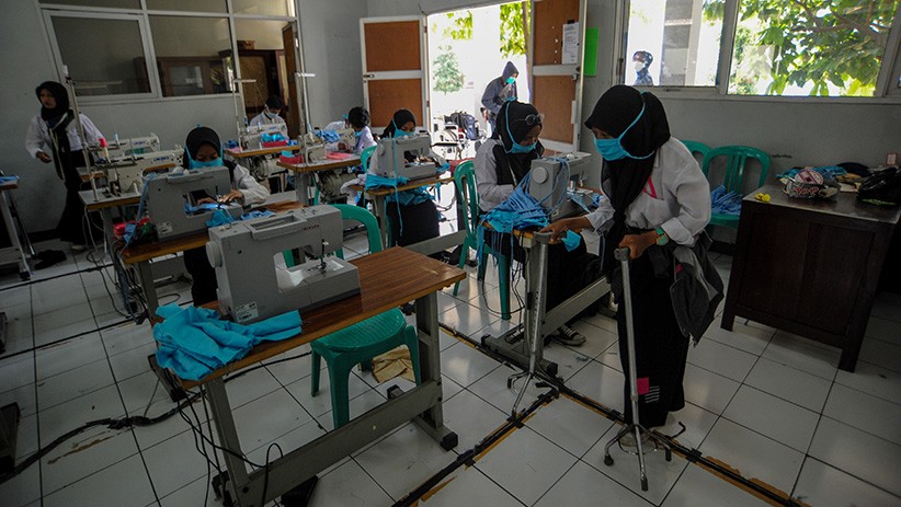 Semangat Penyandang Disabilitas Produksi Masker untuk Dibagikan Gratis - Bagian 2