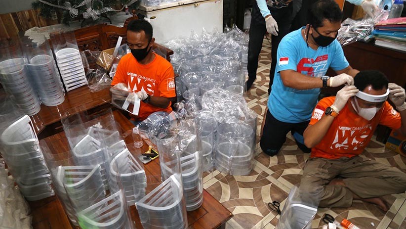 Komunitas Ves Bojogress Produksi 1.000 Face Shield untuk Tenaga Medis Puskesmas - Bagian 3