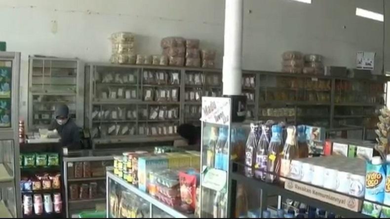 Dampak Corona, Toko Oleh-Oleh di Tuban Sepi Pembeli