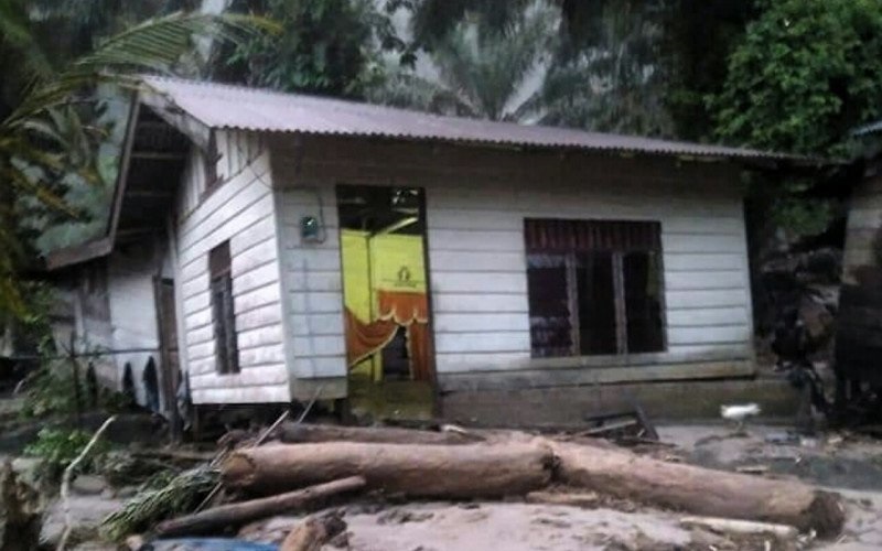 Banjir Bandang Terjang Kawasan Sibiru-Biru Deliserdang