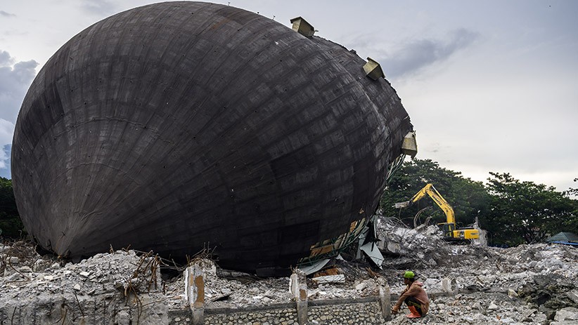 Rusak Berat akibat Gempa, Masjid Terbesar di Sulawesi Tengah Dibongkar - Bagian 1