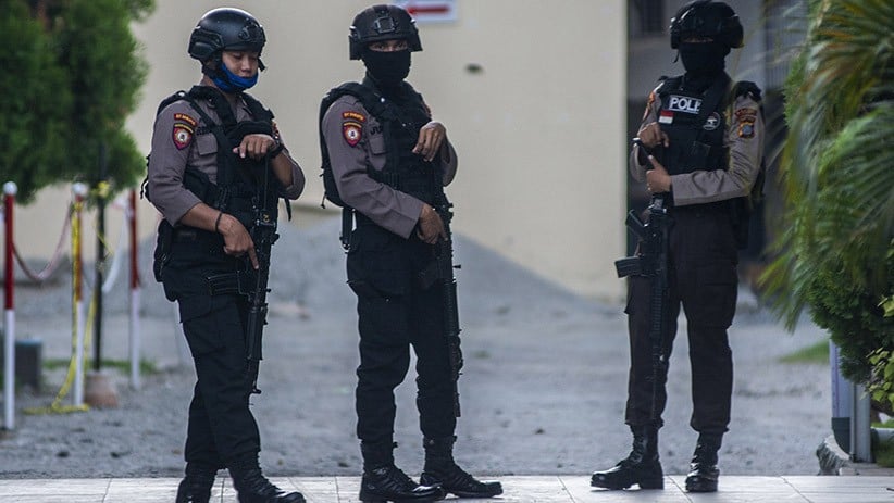 Autopsi 2 Anggota Mujahidin Indonesia Timur Dijaga Ketat Polisi - Bagian 1