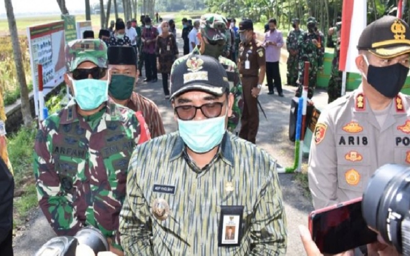 Bupati Pekalongan Terbitkan Maklumat Salat Wajib di Rumah