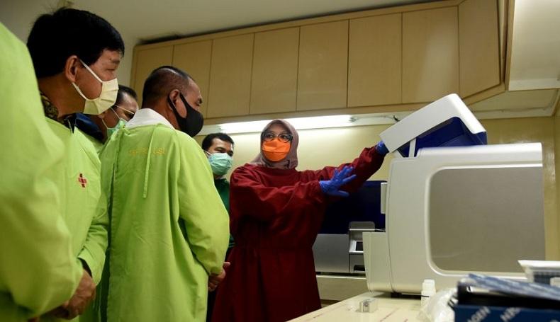 Edy Rahmayadi Tinjau Operasional Perdana Laboratorium PCR di RS USU