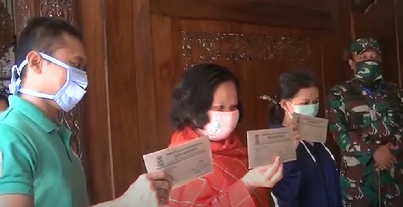 title Sembuh dari Corona, 3 Warga Purbalingga Dijamu Sarapan Pagi Bupati Dyah Hayuning Pratiwi Sembuh dari Corona, 3 Warga Purbalingga Dijamu Sarapan Pagi Bupati Dyah Hayuning Pratiwi