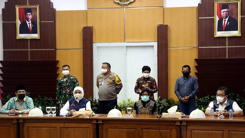 Gubernur Khofifah dan Wali Kota Tri Rismaharini Rapat Bahas Covid-19 - Bagian 3