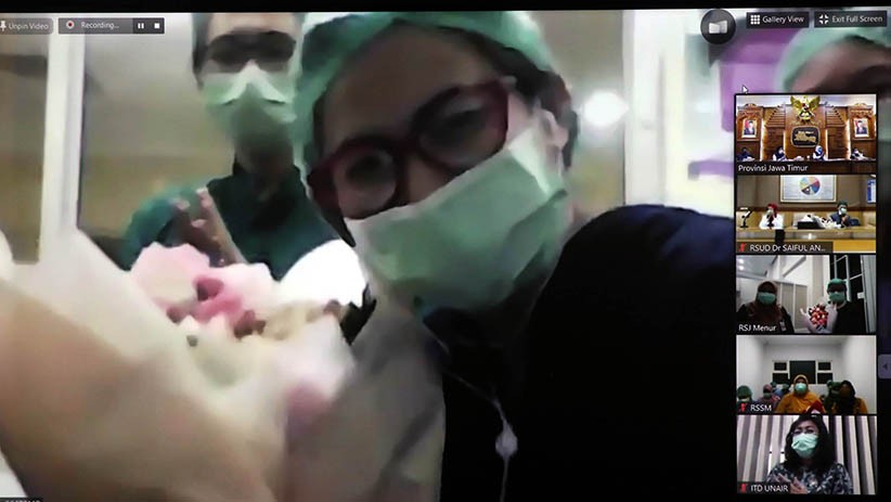 Hari Kartini, Gubernur Khofifah Apresiasi Perempuan Satgas Covid-19 - Bagian 3