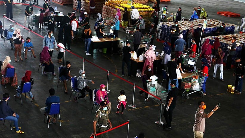 Ratusan Warga Serbu Lumbung Pangan Jawa Timur - Bagian 2