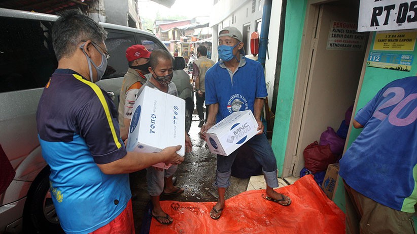 MNC Peduli Serahkan Bantuan untuk Korban Kebakaran di Pinangsia - Bagian 2