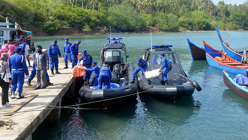 Direktorat Polair Polda Aceh Salurkan Sembako untuk Masyarakat Pulau Terluar - Bagian 1