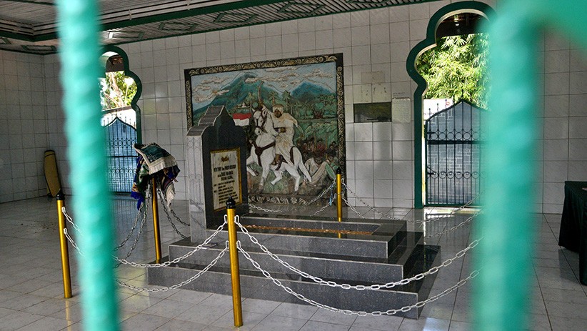 Jelang Ramadan, Makam Tuanku Imam Bonjol Sepi Peziarah - Bagian 2