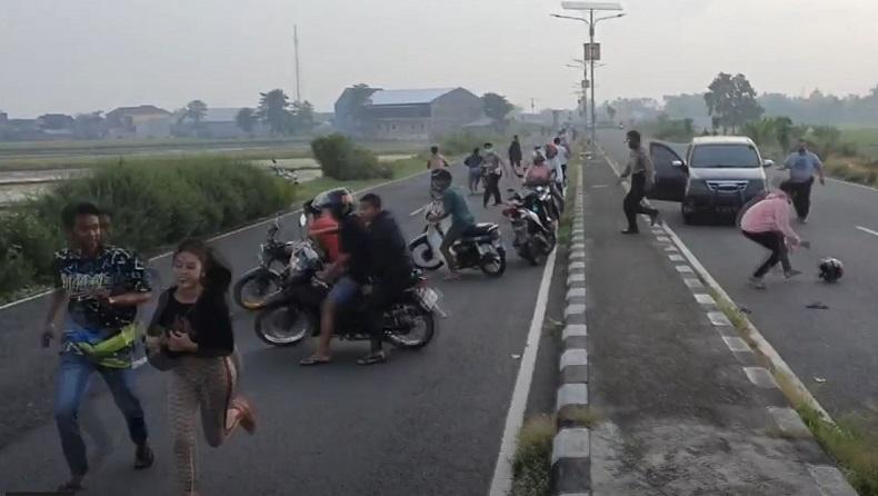 Polisi Berpakaian Preman Bikin Kocar Kacir Aksi Balap Liar di Jombang