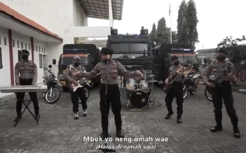 Polda Jateng Imbau Warga Waspada Covid-19 Lewat Lagu Kartonyono Medot Janji
