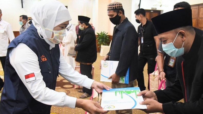 Bertemu Penghafal Alquran, Khofifah Minta Didoakan Agar Wabah Corona Berlalu