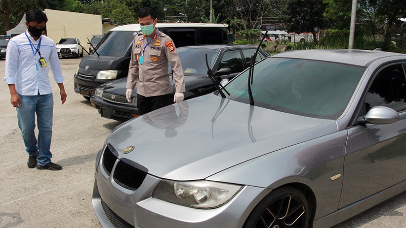 Menginap di Bandara Soetta, Tarif Parkir Mobil Ini Ratusan Juta Rupiah - Bagian 1