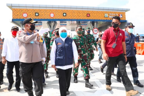 title Larangan Mudik, 1.170 Kendaraan Diminta Putar Balik di 8 Pintu Masuk Jatim Larangan Mudik, 1.170 Kendaraan Diminta Putar Balik di 8 Pintu Masuk Jatim