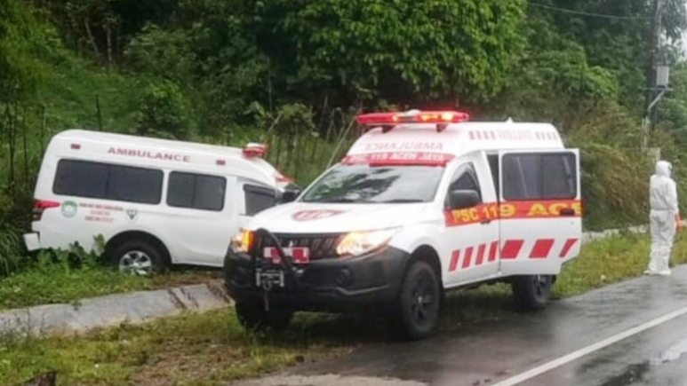 Ambulans Bawa Pasien Corona Kecelakaan dalam Perjalanan Rujuk ke Banda Aceh