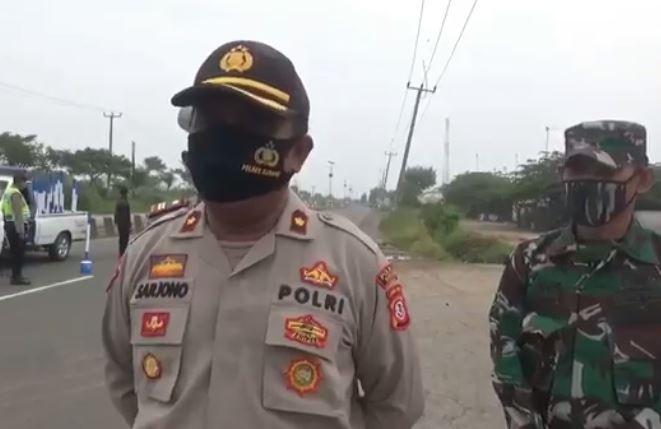 Nekat Mudik, Pengendara Motor dan Mobil Disuruh Putar Balik di Jalur Pantura