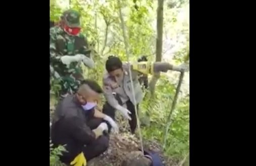 Hilang 2 Pekan, Kakek di Lombok Timur Ditemukan Membusuk di Pohon