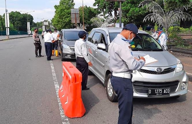 Larangan Mudik, 20 Mobil dari Zona Merah Diminta Putar Balik di Perbatasan DIY