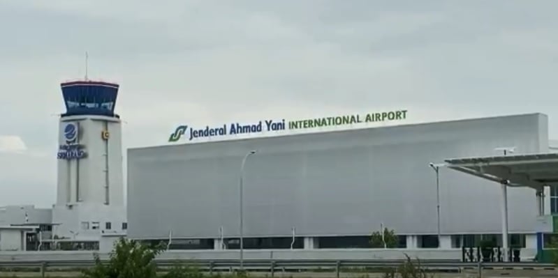 title Bandara Ahmad Yani Kebanjiran, Penerbangan Jakarta Semarang Dialihkan ke Juanda Bandara Ahmad Yani Kebanjiran, Penerbangan Jakarta Semarang Dialihkan ke Juanda