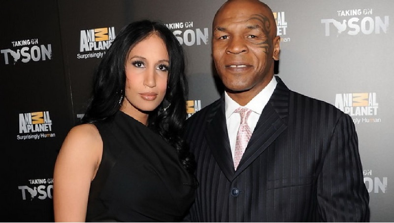 Mike Tyson dan Istri Ketiganya, Lakiha Spicer
