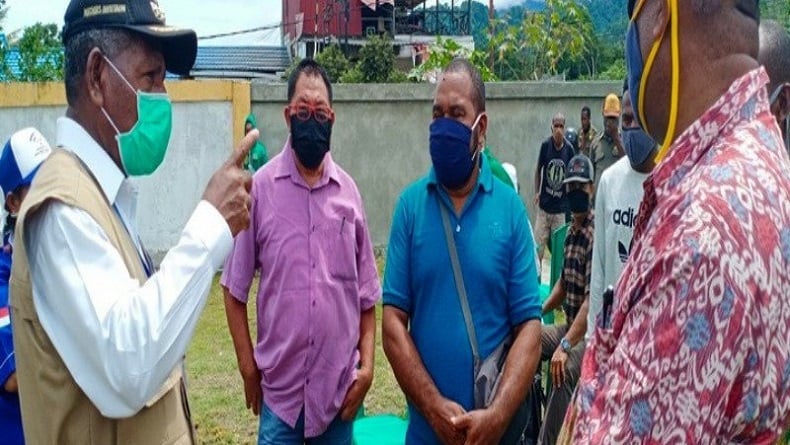 title Daripada Karantina di Rumah, Bupati Ini Dorong Warga Berladang di Kampung Daripada Karantina di Rumah, Bupati Ini Dorong Warga Berladang di Kampung