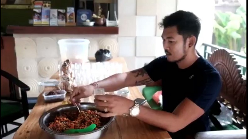 Pariwisata Terpuruk, Pemilik Hotel Jualan Sambal Khas Bali