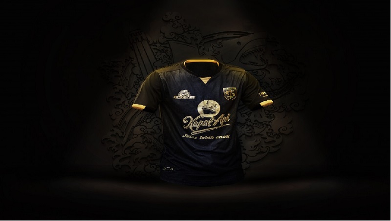 Persebaya Rilis Jersey Ketiga Bertema Golden Age