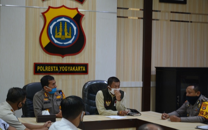 Tak Sembarang Bagikan Sembako dari Presiden, Pemkot Yogya Gandeng Polisi