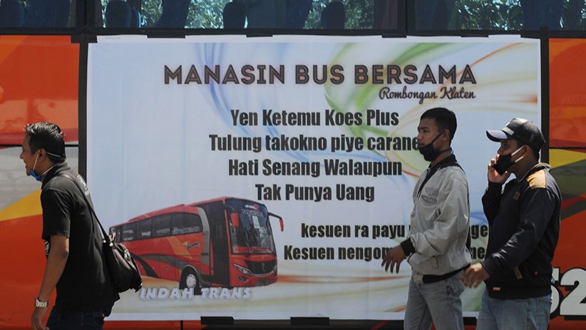 Larangan Mudik, Para Sopir Gelar Aksi Solidaritas Memanasi Mesin Bus Bareng - Bagian 1