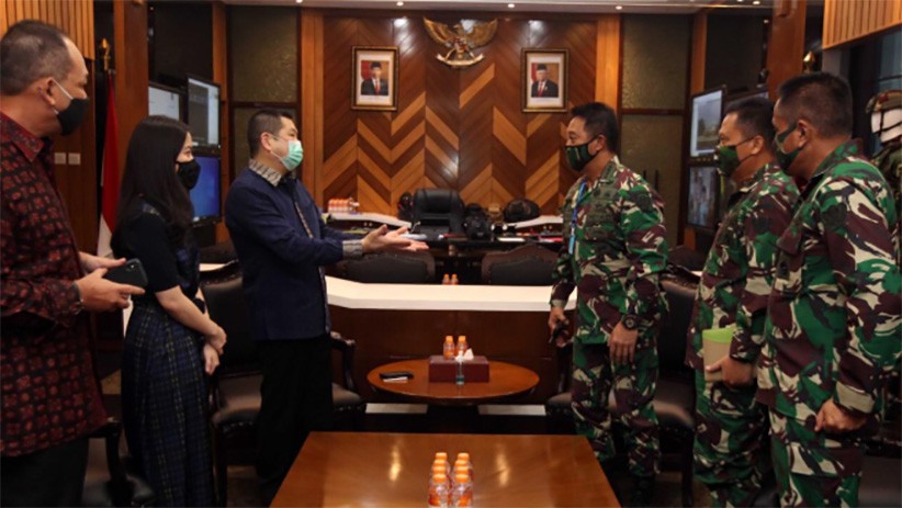 MNC Peduli Serahkan 30.000 APD untuk Bantu Tenaga Medis RSAD Melawan Covid-19 - Bagian 2