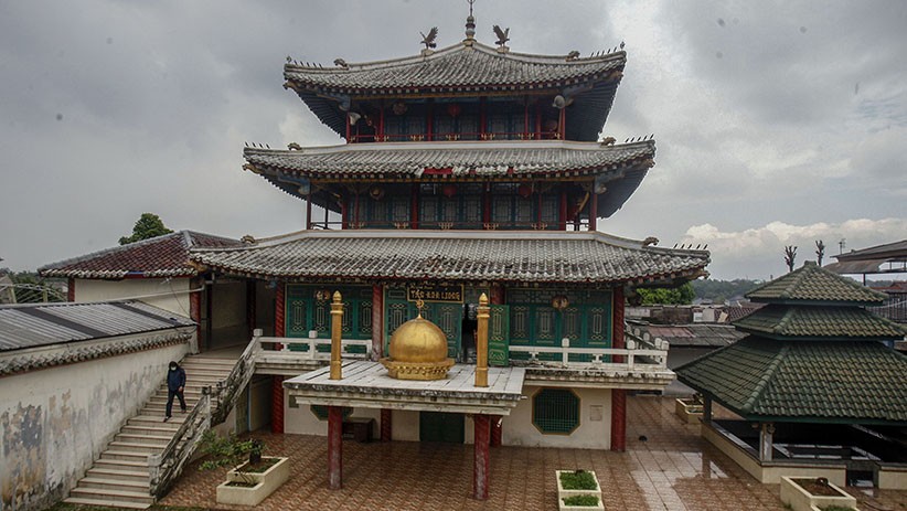 Uniknya Masjid Jami Tan Kok Liong Berarsitektur Kelenteng - Bagian 1