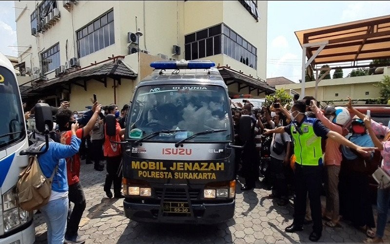 Jenazah Didik Kempot Tiba di Rumah Duka di Majesem Ngawi