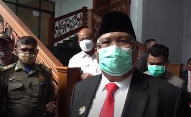 Viral Bantuan Sembako Bergambar Gubernur Sultra, Begini Tanggapan Ali Mazi