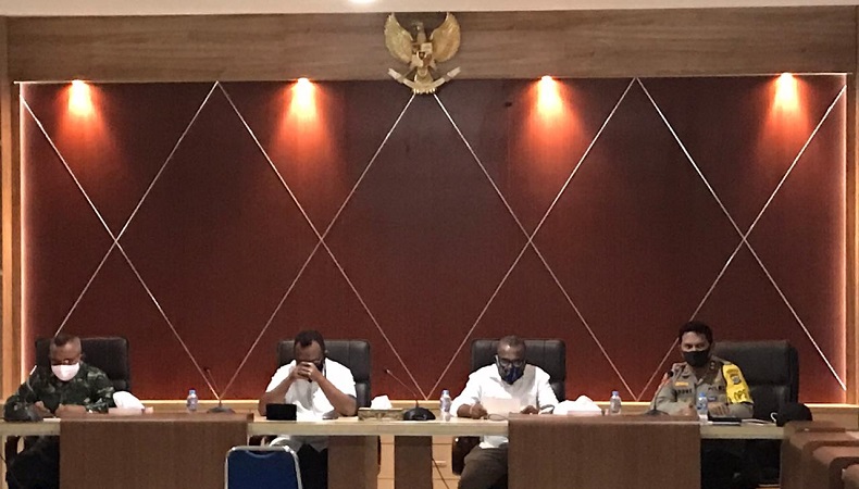 title Raja Ampat Naikkan Status Siaga Jadi Tanggap Darurat Bencana Non-Alam Covid-19 Raja Ampat Naikkan Status Siaga Jadi Tanggap Darurat Bencana Non-Alam Covid-19
