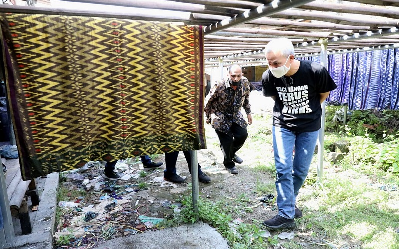 Tak Mau Larut dalam Dampak Covid-19, Ganjar Pranowo Gerak Cepat Hidupkan Ekonomi