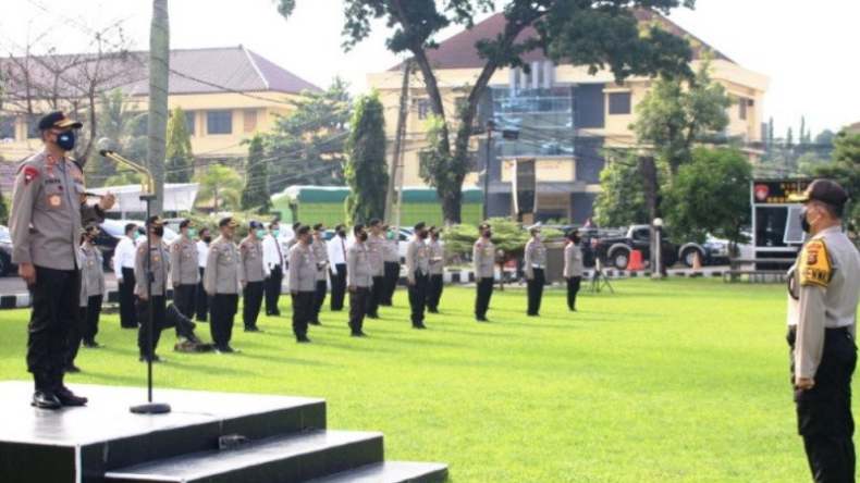 title Pamit dari Kursi Kapolda Sumsel, Irjen Priyo: Jika Ada Salah Saya Mohon Maaf Pamit dari Kursi Kapolda Sumsel, Irjen Priyo: Jika Ada Salah Saya Mohon Maaf