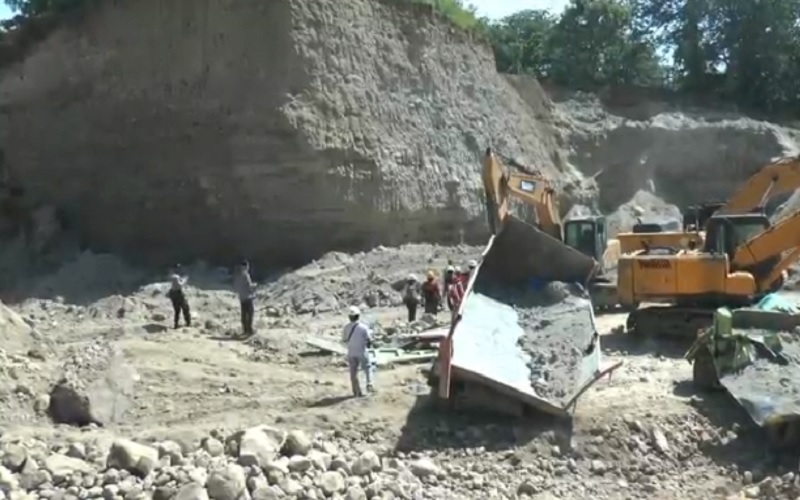 6 Orang Tertimbun Longsoran Tambang di Rembang, 2 di Antaranya Tewas