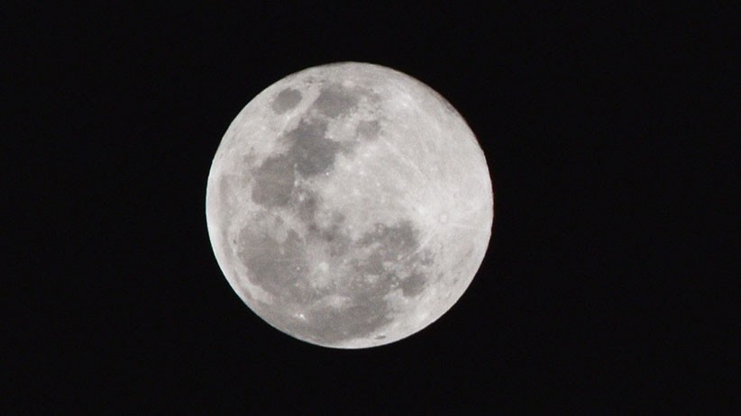 Penampakan Supermoon Terakhir Tahun 2020 di Langit Jakarta - Bagian 2