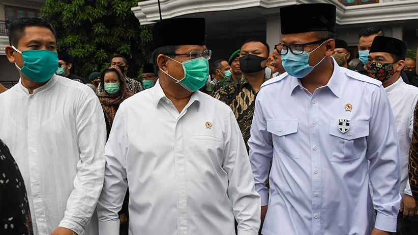 Prabowo dan KSAD Melayat Mantan Panglima TNI Djoko Santoso - Bagian 1
