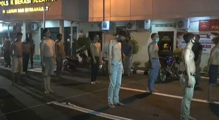 Ditegur Tak Pakai Masker, 11 Remaja Mabuk di Bekasi Malah Tantang Petugas PSBB