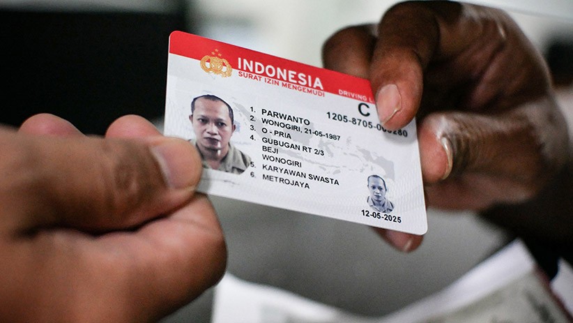 title Polda Kalsel Gratiskan SIM untuk Pemohon Kelahiran 1 Juli Polda Kalsel Gratiskan SIM untuk Pemohon Kelahiran 1 Juli