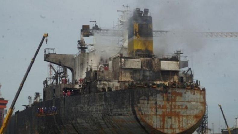 5 Korban Kebakaran Kapal Ditemukan dalam Kondisi Gosong, 2 Belum Teridentifikasi